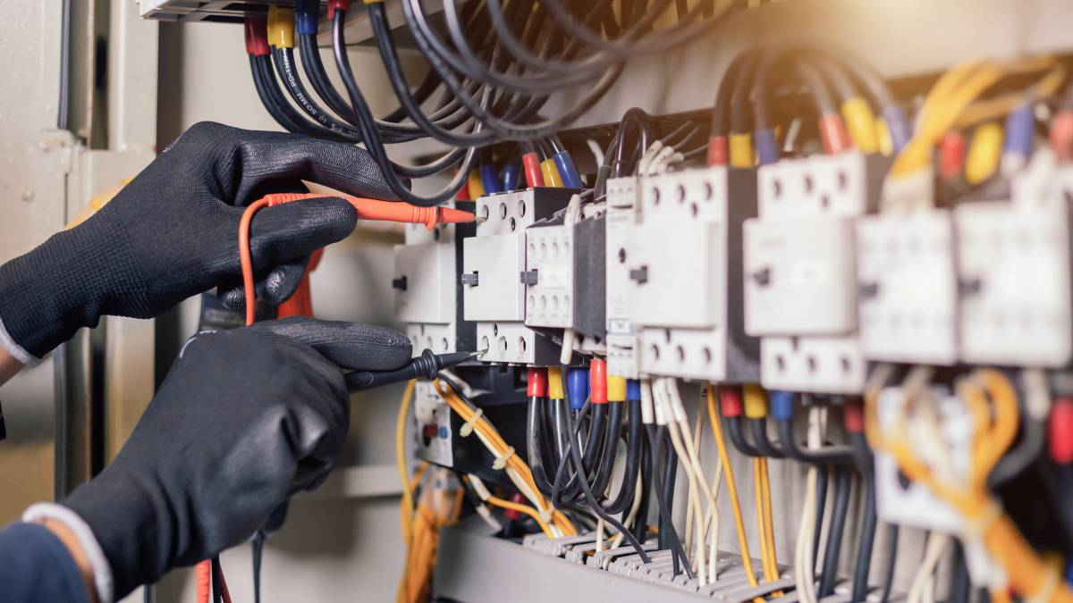 Prüfung elektrischer Anlagen im privaten Haushalt: Ist sie notwendig?
