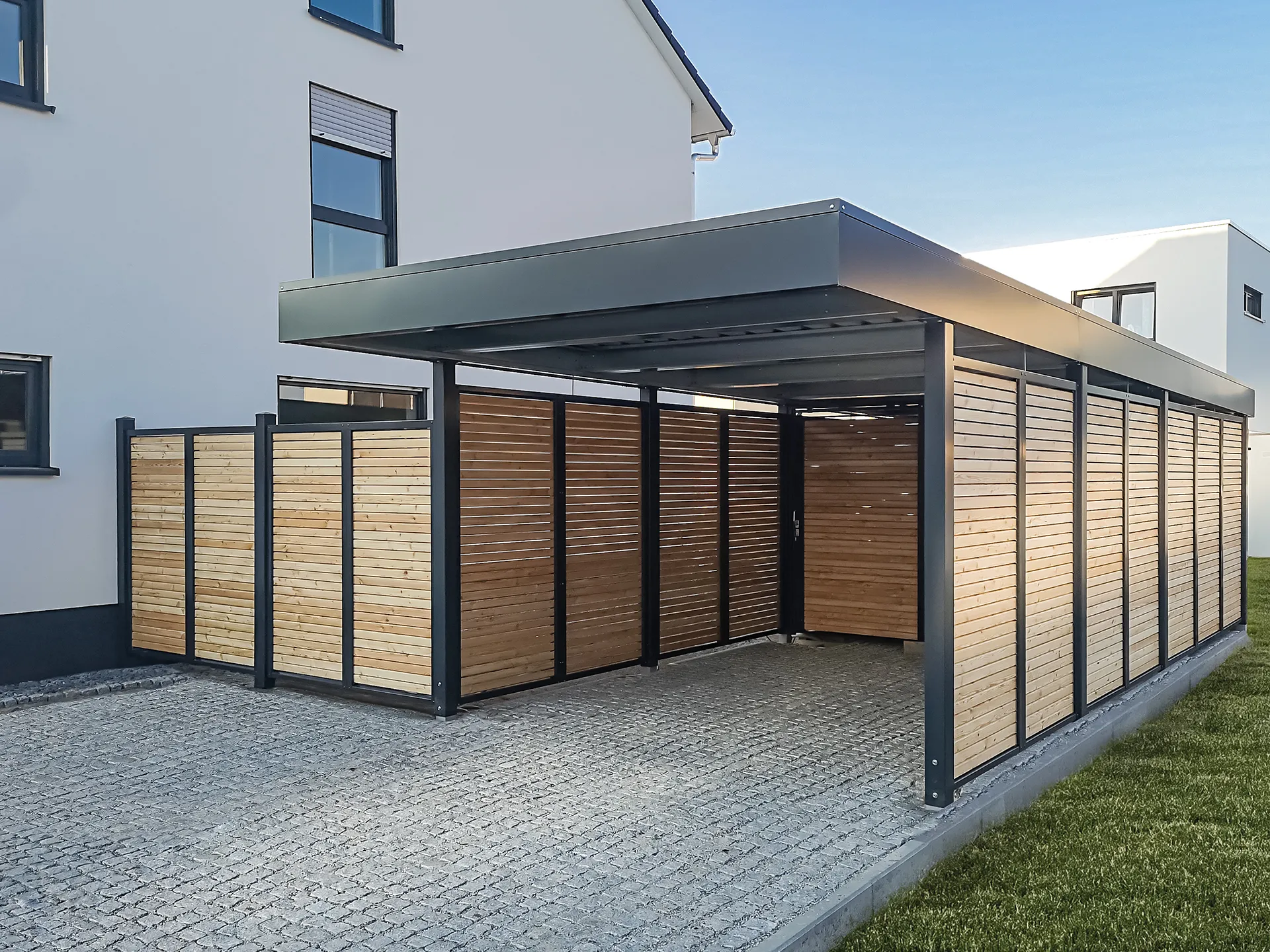 Wohnraum im Grünen: Anbau mit Wintergarten als natürliche Erweiterung