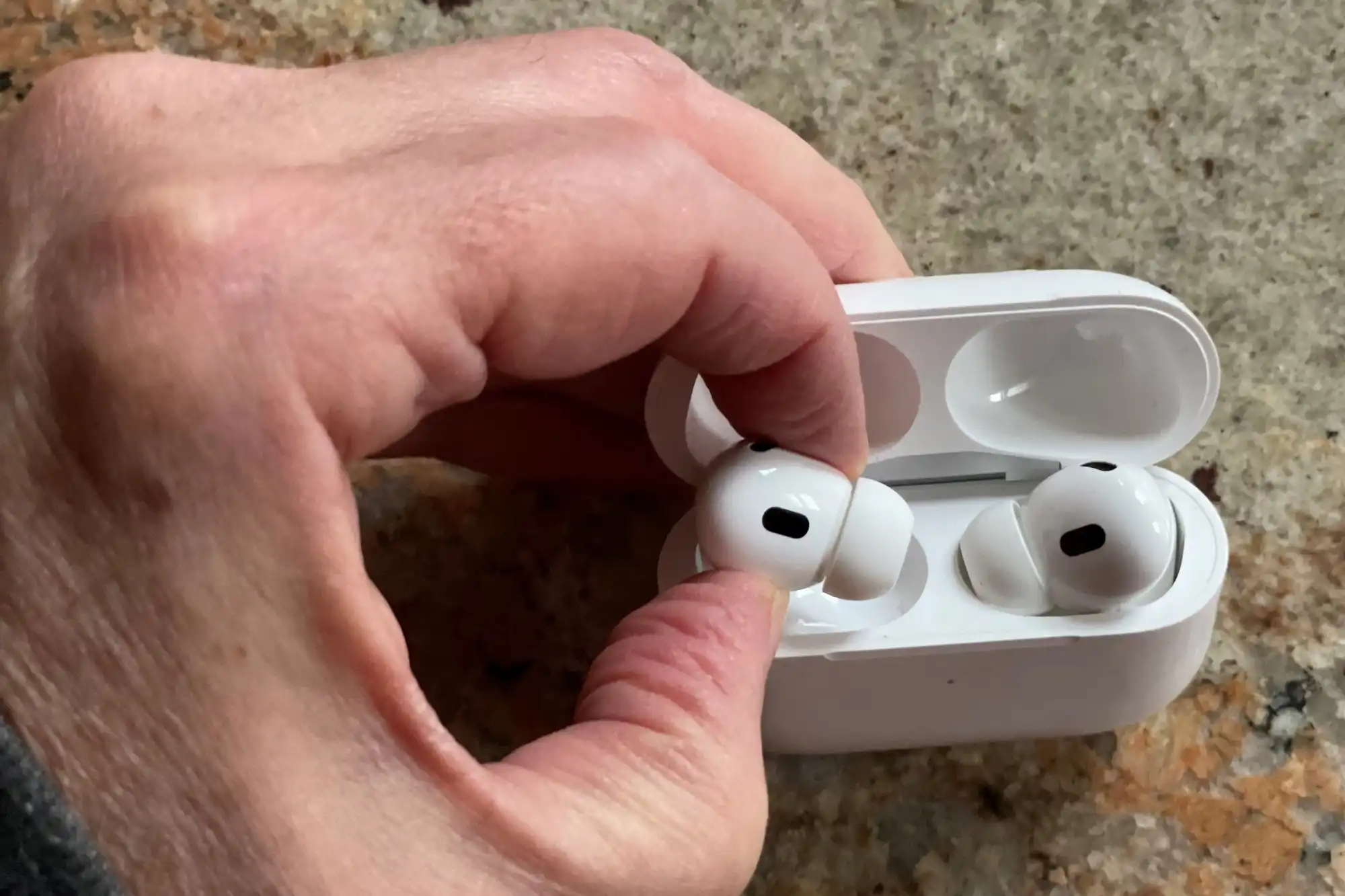 Wir stellen die nächste Generation von AirPods vor